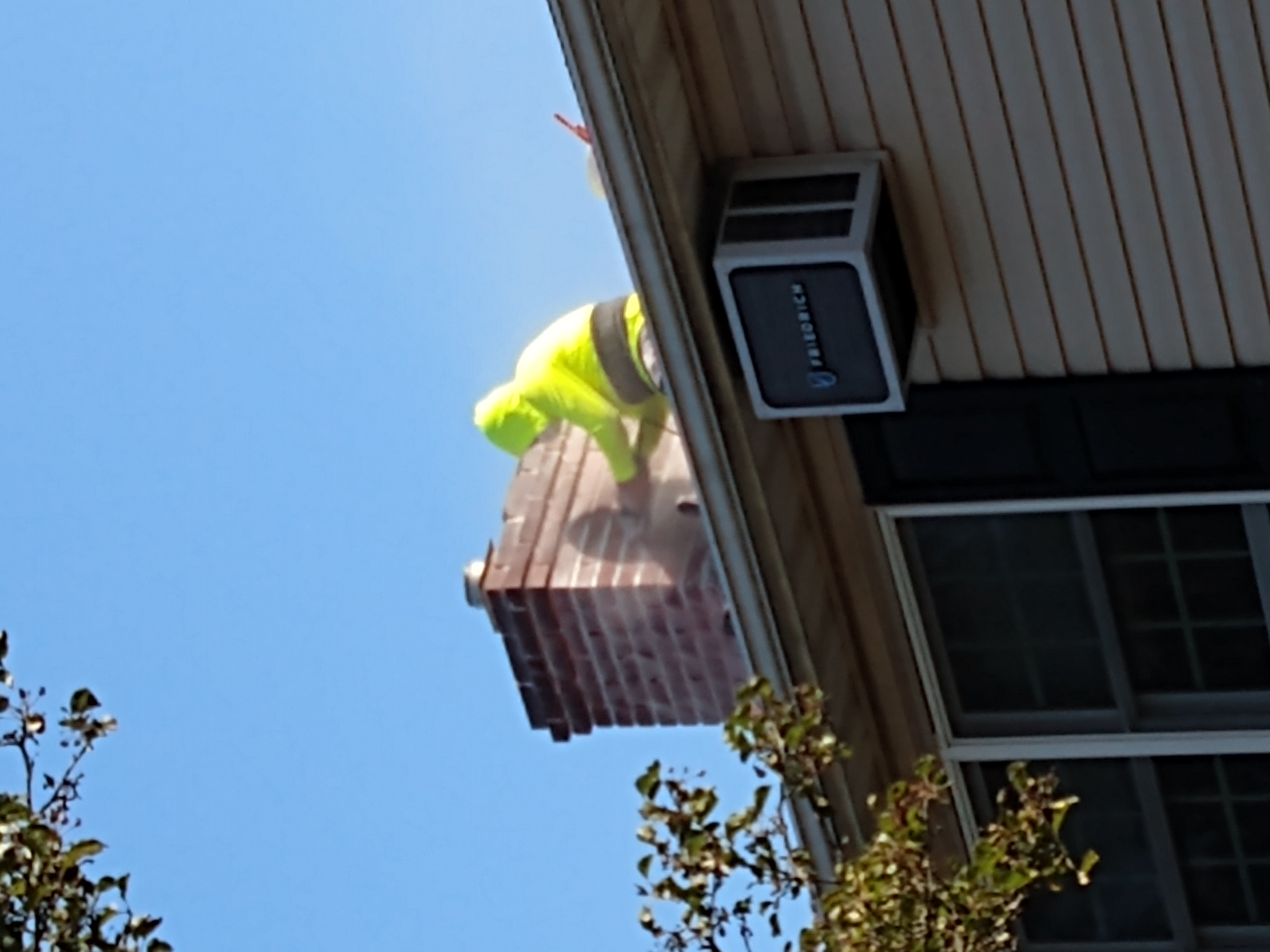 Chimney tuckpointing and mortar repair in Lindenhurst, New York